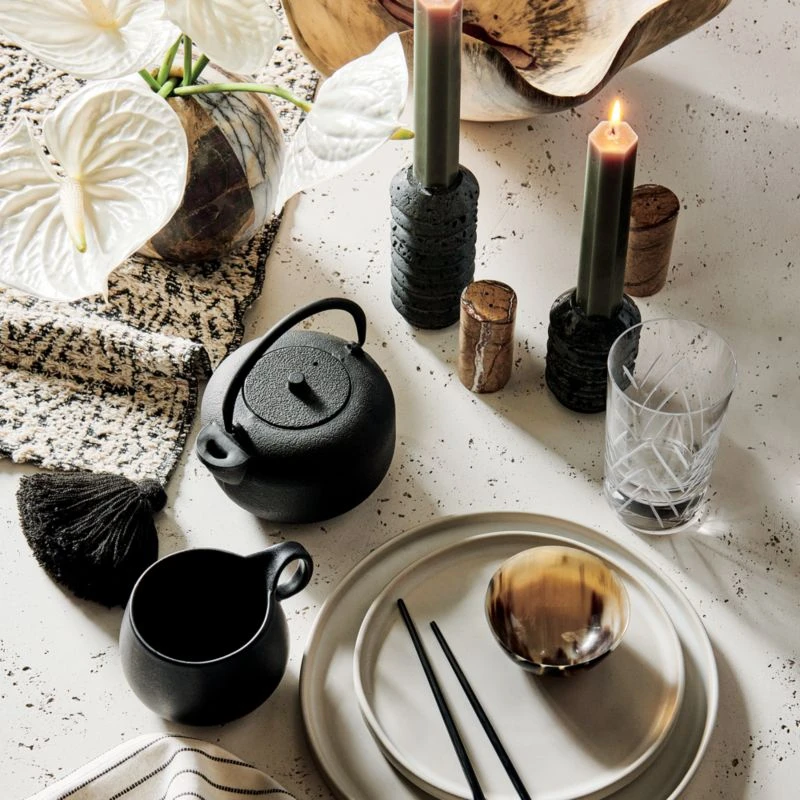 Nava Black And White Patterned Table Runner 14"x90" 5 Nava Black And White Patterned Table Runner 14"x90" - Image 4