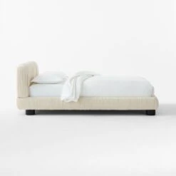 Cantar Ivory Velvet Upholstered Queen Bed -Home Furnishings Store CantarIvoryVelvetQBedSDSSS23