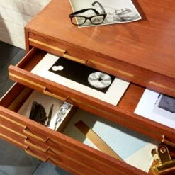 Inline Oak Wood 4-Drawer File Cabinet With Brass Handles -Home Furnishings Store FSBrassInlineFileDrawersROF17