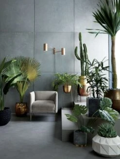 Liquid Hammered Brass Storage Basket Large -Home Furnishings Store MaraisShadowGreyVelvetArmchairJN19