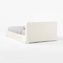 Pullover Slipcover Queen Sateen Queen Bed -Home Furnishings Store PulloverPleatSateenQBed3QBSSS21