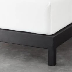 Simple Black Metal King Platform Bed -Home Furnishings Store SimpleMetalBsQROF18